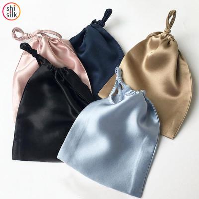 China Fashion 100% Mulberry Silk Pouch Gift Bag Travel Bag Silk Drawstring Bag With Customized Size And Print for sale