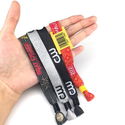 Chine Promotion Wristband Woven Strap With Embroidery Logo Cheap Custom Free Design Woven Wristband With Slide Lock à vendre