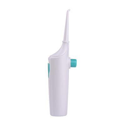 China Outdoor Portable Floss Water Irrigator Tooth Remover Strong Power Easy To Clean 100ml Nozzle Cordless Water Flosser for sale