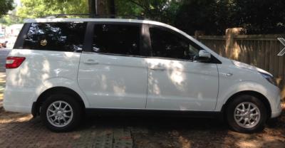 China LHD 1.5L Petrol Van Max 155kmh 5MT Gear Commercial MPV Vehicles for sale