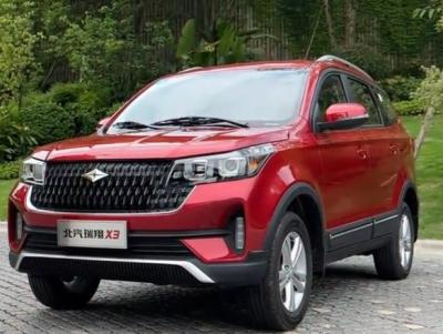 China Große Familie SUV des Speicherbenzin-7seater sicherer und eleganter großer Raum zu verkaufen