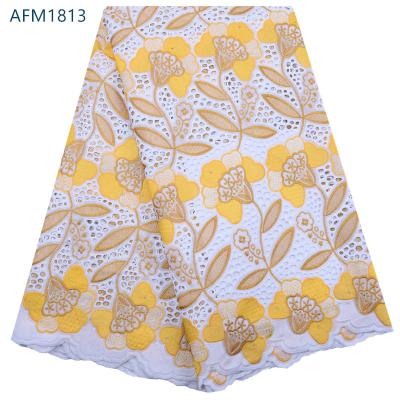 China 2021 Viable High Quality Swiss Voile Lace Fabric 2020 African Lace In Switzerland Embroidered Punch Cotton For Wedding Dress 1813 for sale