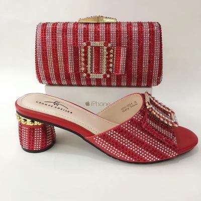 China 2019 nigerian shoes and bag style woman pumps set latest italian shoes and bags in red color with rhinestones for wedding party for sale