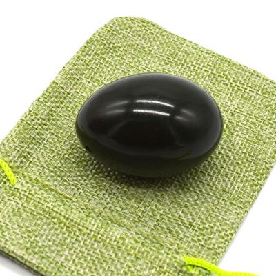 China Nefrita em forma de ovo Kegel Jade ovos Pedra preciosa natural Yoni ovos 40 * 30mm à venda