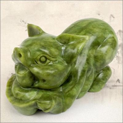 China Jade auspicioso Feng Shui Cerdo Estatua de cerdo de talla natural Animales para armonía y equilibrio en venta