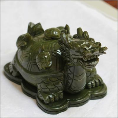 China Característica regional Estatua de tartaruga-dragão de pedra verde de jade com aceitação OEM ODM à venda