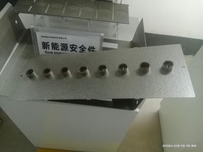 China 2D Rigid Mica Plate Composed Of Mica Tubes For Thermal Barrier Between EV Battery Cells with Anti-explosion valve for sale