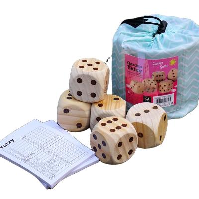 China Classic Wooden Adult Dice Games 6 Sided Classic Wooden Adult Dice Games Include Solid Wood 5 Dice Yard Dice Game Set For Outdoor Toy for sale