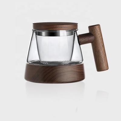 China SOULCHE Viable Glass Tea Cups With Filter Magnetic Suction Mug Desktop Glass Tea Cups With Wood Handle And Lid for sale