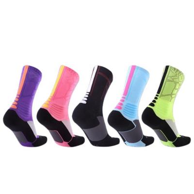 China Breathable Wuyang Factory Cushioned Athletic Sports Crew Socks for Men Women Custom logo packing for sale