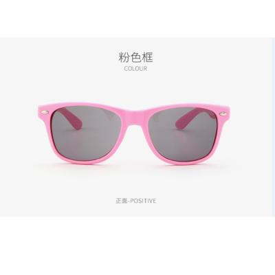 China Fashion sunglasses children shape flexible soft whole sunglasses 2019 kids sunglasses for sale