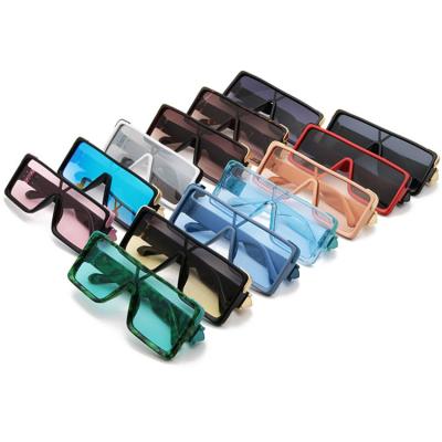 China Fashion Sunglasses Shape Oversized Sunglasses Brand Sunglasses Designed For Women Men for sale