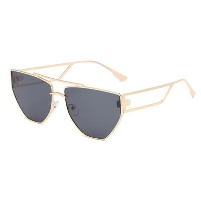 China Fashion Sunglasses Fashion New Summer Hollowed-out Metal Legs Men Women Sunglasses for sale