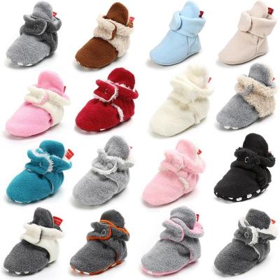 China Winter Anti-Slippery Old-fashioned Snap Drawstring Infant Bedroom Shoes Baby Booties With Wool for sale