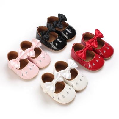 China Newborn Infant Toddler Rubber Anti-slippery Rubber Sole Girl Bow Birthday Baby Stylish Shoes For Party for sale