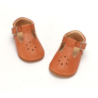 China 2022 Girls Handmade Soft Sole Anti-slippery Newborn Baby Manufacturer Genuine Leather Shoes for sale