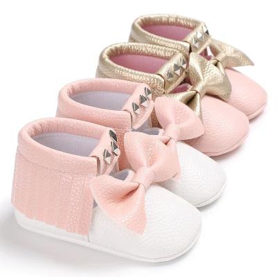 China Anti-slippery Bow Toddler Moccasin Newborn Shoe Studded Baby Girl Moccasins Loose for sale