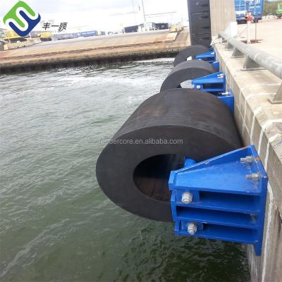 China Boat Dock Tug Marine Rubber Fender Cylindrical Boat for sale