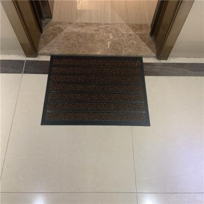 China Washable Outdoor Rubber Mat Outside Shoe Scraper Floor Door Mat For Porch Garage for sale