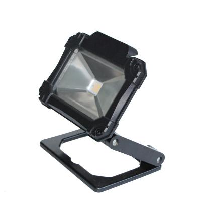 China 10W 800lm Flood Light Foldable Lamps USB Port Rechargeable LED Working Lights for sale