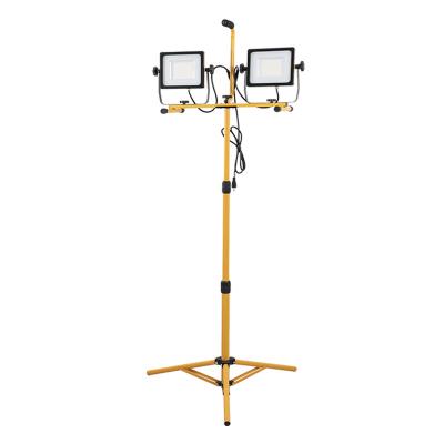 China All Job Site 7000LM*2 140W Total Flood Light With Adjustable Tripod Double Head Working LED Light for sale