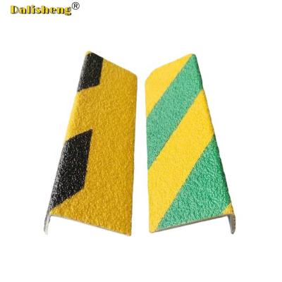 China Modern FRP Stair Nosing Strip Anti-Slip Plate Fiberglass Carborundum Aluminum Stair Nosing Strips Car Concrete Ramp Anti-Slip Strip for sale