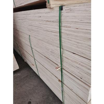 China Contemporary High Quality Customized Size Decoration Poplar LVL Timber For Packing for sale