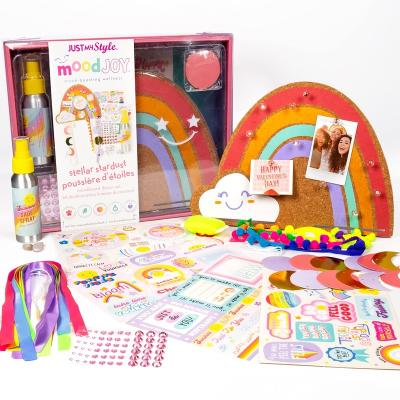 China DIY Body Kids Toys Rainbow Shaped Colorful Cardboard With Body Spray Makeup Set For Age 8+ Pretend Kids Toys Set for sale