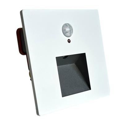 China Gemakkelijk op te bouwen Trapverlichting Luxe Indoor SS Panel Magnetisch gemonteerde PIR Bewegingssensor Te koop