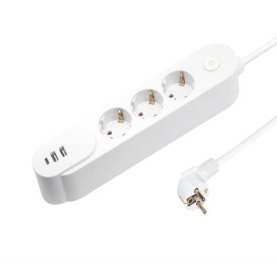 Cina Socket standard europeo con presa portatile multipla Tipo USB di serratura A/C Interruttore 0,8M Lunghezza del cavo H05VV-F 3G1.5mm2 Cablaggio in vendita