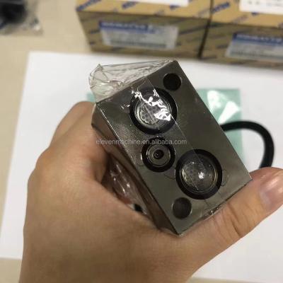 China Excavator Hot Selling PC200-8M0 PC220-8M0 original pilot valve 702-21-57400 for sale