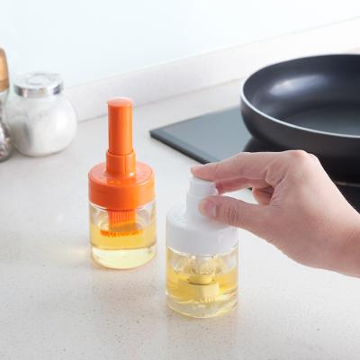 China Freshness Preservation Oil Dispenser Bottle with BBQ Brush BBQ Oil Bottle Brush Kitchen Tool Baster Bottle Sweep for BBQ and Cooking for sale