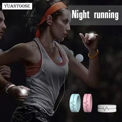 China Environmental Friendly Fashion Cool Soft Silicone Rings For Party Camping Running for sale