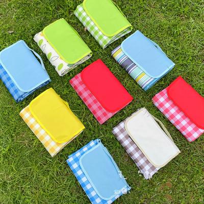 China Picnic Blanket Mat Plastic Picnic Mat Round Portable Picnic Mat for sale