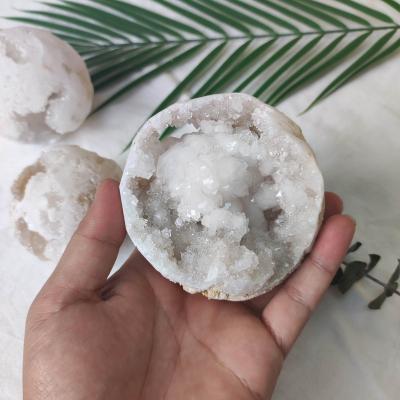 China Wholesale Natural Healing Clear Quartz Druzy Crystal Quartz Spheres Balls from China 2022 3-12cm High Quality Crystal Spheres for sale