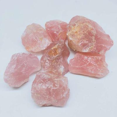 China 2022 Wholesale Natural Healing Rose Quartz Raw Crystals Stone From China 2022 And Rock Crystal Quartz Stone 3-5Cm for sale