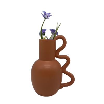 China Europe Factory Wholesale Elegant Modern Nordic Style Matt Ceramic And Porcelain Vases Flower Vase With Handle For Hotel And Home Decor for sale