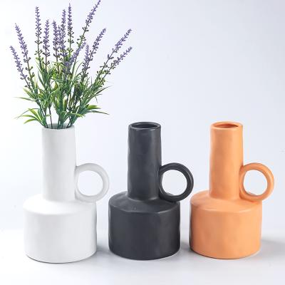 China Nordic Modern Elegant Europe Style Ceramic Flower Vase and Vases Matte Porcelan with Handle for Hotel Decor and Home Decor for sale