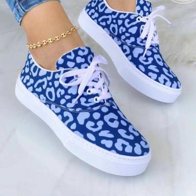 China PVC Printed Canvas Women's Shoes Flat Canvas Lightweight Casual Women's Shoes for sale