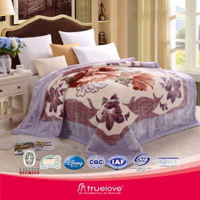 China Anti-pilling cheap raschel flannel printing cloudy blankets for sale