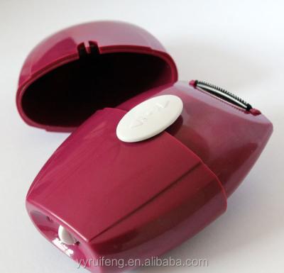 China Twin Blade Female Body Hair Shaver Women Mini Electric Shaver for sale