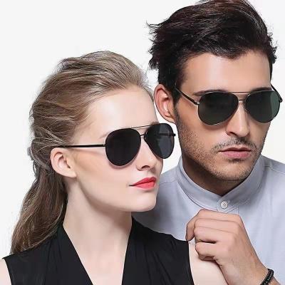 China 10 Years Experience 10 Years Experience Wholesale Metal Polarized Ultralight Frame Driving Flight Resin Sun Shade Sunglasses for sale