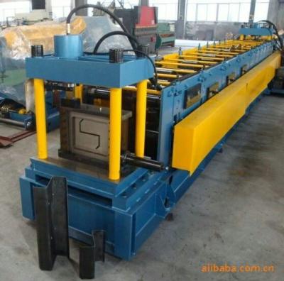 China 18-20Mpa Gcr 15 Z Purlin Roll Forming Machine With 15 Rows Rollers / PLC Vector Inverter for sale