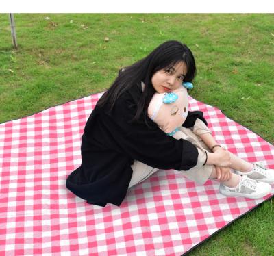 China 5.66usd Outdoor Picnic Blanket Lightweight Portable Waterproof Mat for sale