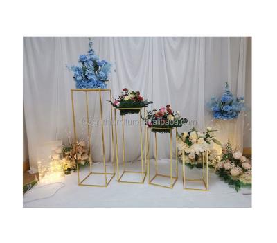 China Easy Assemble Wedding Supplies Table Decor Metal Walkway Flower Stand Road Lead Gold Centerpieces For Wedding Table for sale