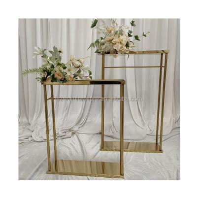 China Wedding Event Table Decorations Gold Metal Centerpiece Flower Stand Wedding Centerpieces for sale