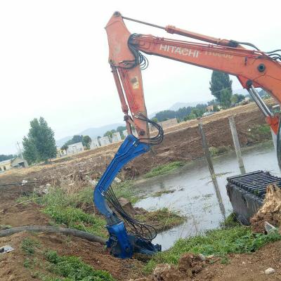 China Construction worksÂ   LC-SW12 Landing Gear Pontoon YUCHAI YC135S Amphibious Construction Machinery Excavator Manufacturer for sale