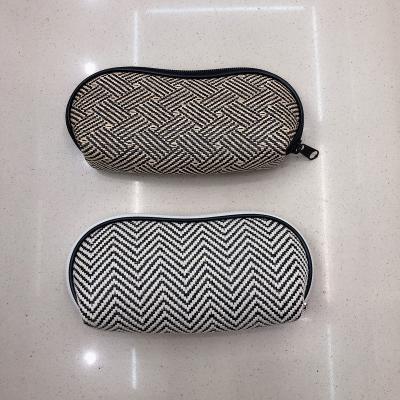 China Microfiber Factory Directly Sale Sunglasses Soft Case Ultra Light Neoprene Zipper Eyeglass Case Bag for sale