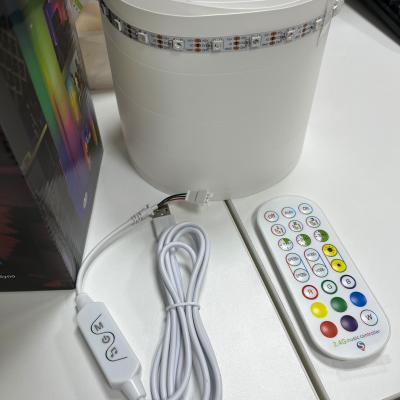 China 2- RGB IC Smart Corner Light Controlado remotamente Tuya Suporte Google Alexa LED Corner Floor Lamp Para sala de estar à venda