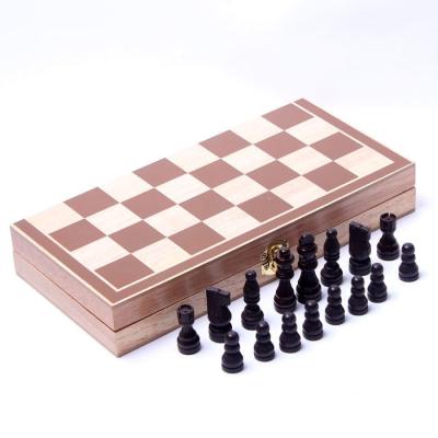 China Eductional preschooler plays international wooden chess board game for sale